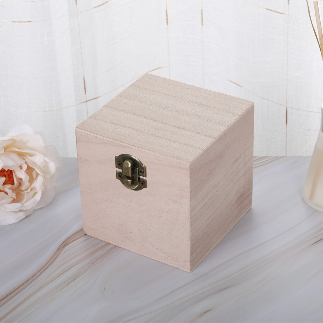 Wooden cash box