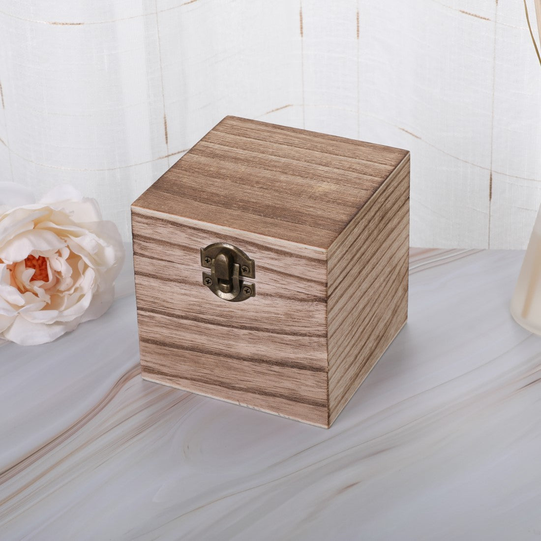 Wooden cash box